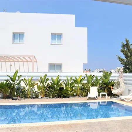 Kolibri- Mythical Sands Paralimni