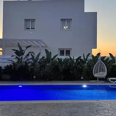 Kolibri- Mythical Sands Villa